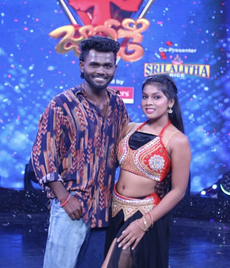 पाकुड़ की अद्विता साउथ के डांस रियलिटी शो में बिखेर रही जलवा