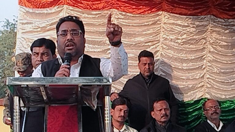 कांग्रेस की जनसभा में तनवीर आलम को सुनने उमड़ी ग्रामीणों की भीड़