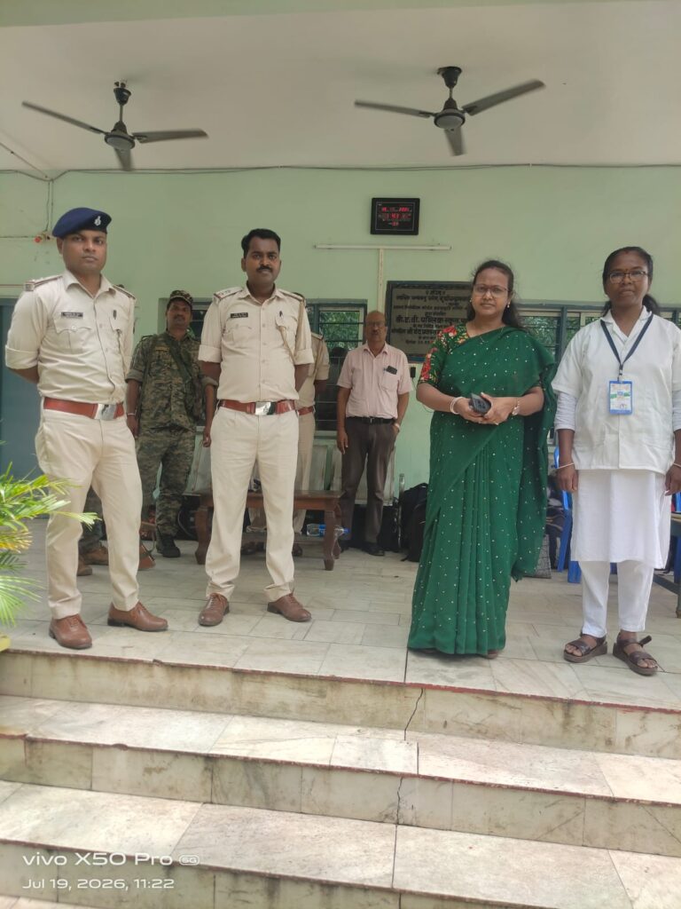 तीन पालियों में शांतिपूर्ण संपन्न हुई JSSC परीक्षा, 15 केंद्रों पर रही कड़ी निगरानी; हर पाली में करीब 20% रही उपस्थिति